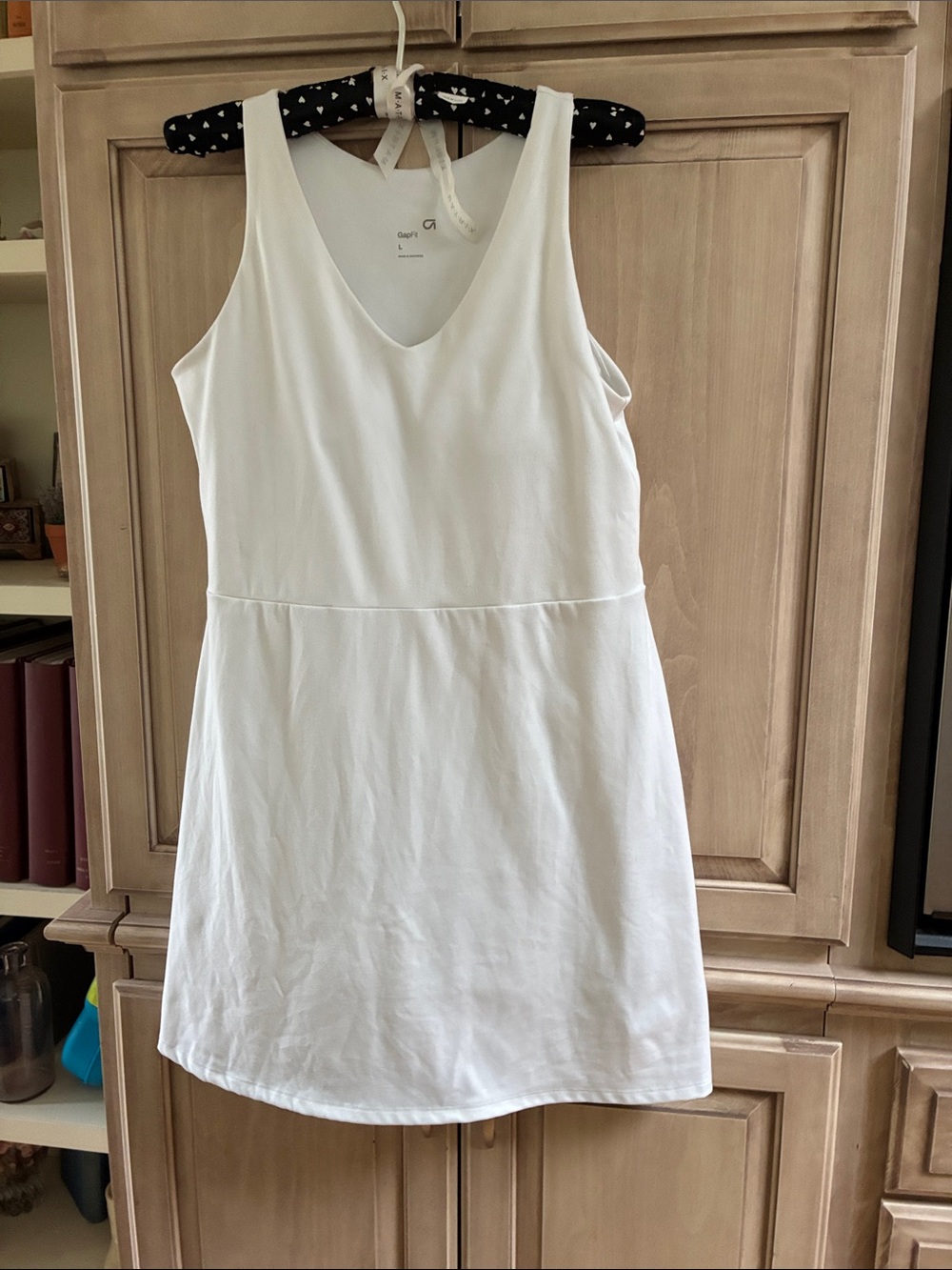 Gap Fit White Sleeveless V-Neck Knit sports Dress sz L